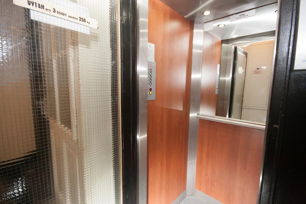 Fashion Loft Apartment Прага Екстериор снимка