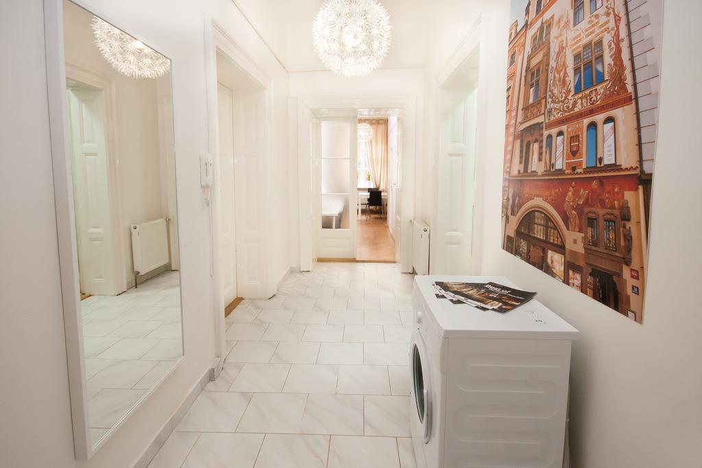 Fashion Loft Apartment Прага Екстериор снимка
