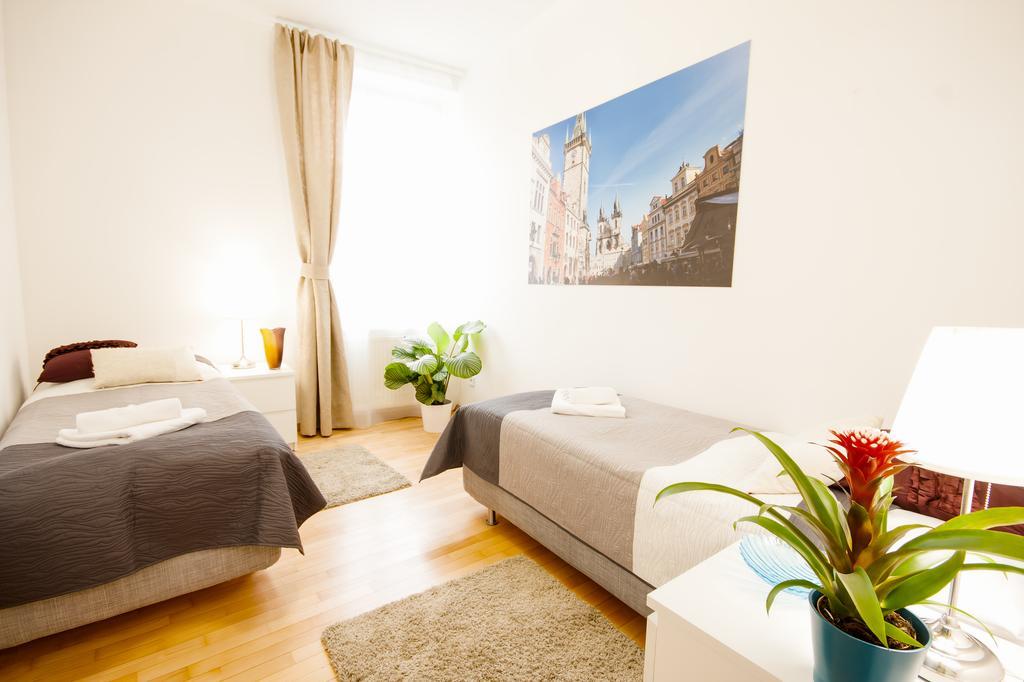 Fashion Loft Apartment Прага Екстериор снимка